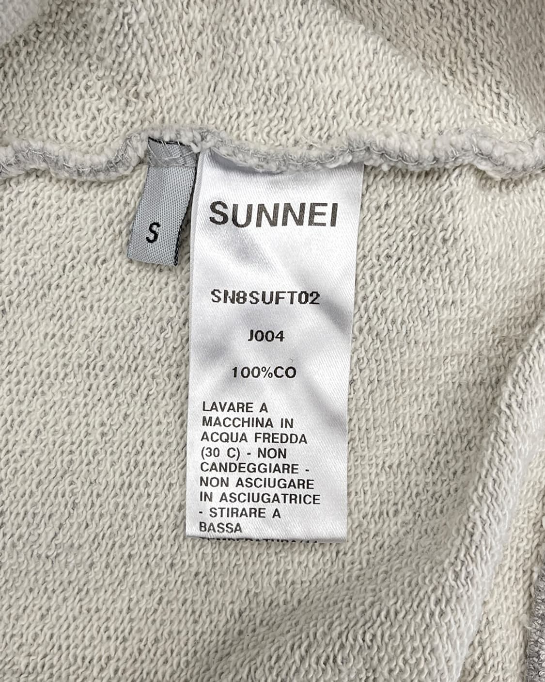 써네이 버튼 디테쳐블 후디 스웨트셔츠 상품이미지9