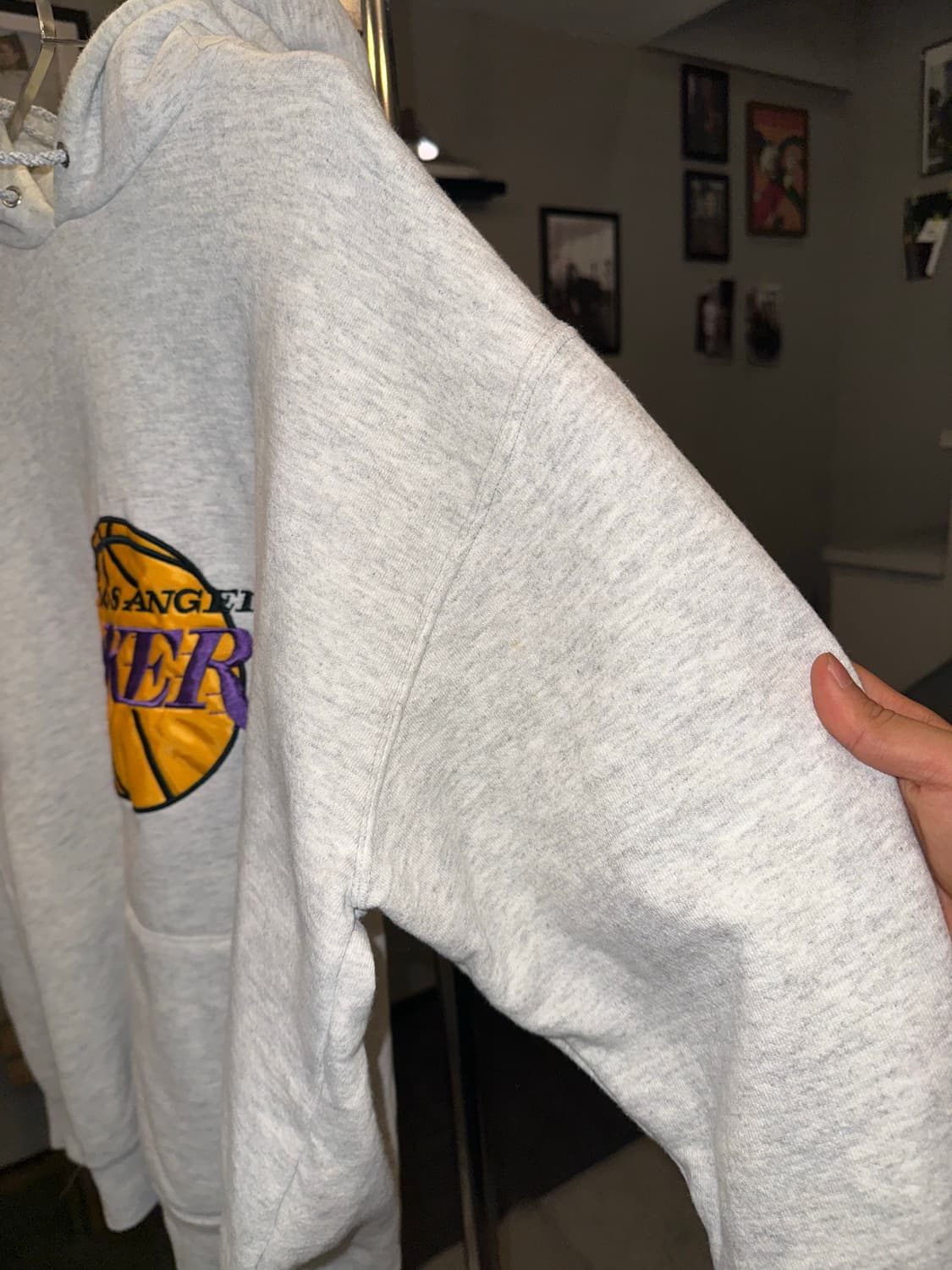 90‘s Nutmeg NBA Lakers logo hood 상품이미지5