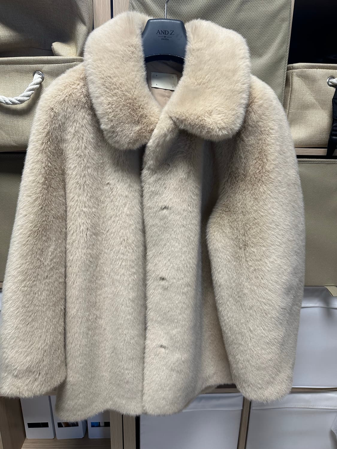 모네 에디트 퍼자켓 리본빛 퍼자켓 상품이미지1