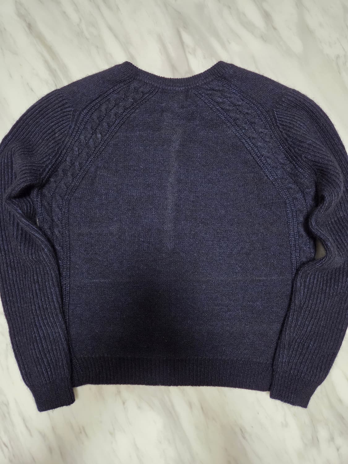 솔리드옴므 네이비 브이넥 니트 상품이미지2