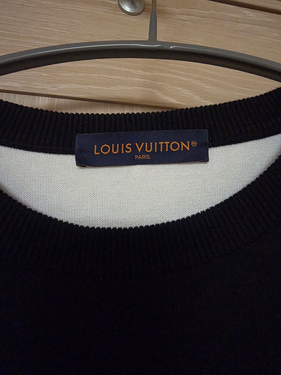 [2XL] 루이비통 그라데이션 모노그램 니트 새상품급 상품이미지4