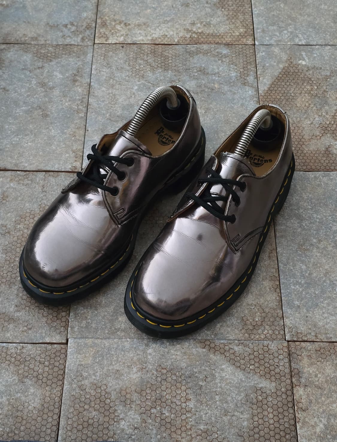 (230)닥터마틴 1461 메탈릭 실버 상품이미지1