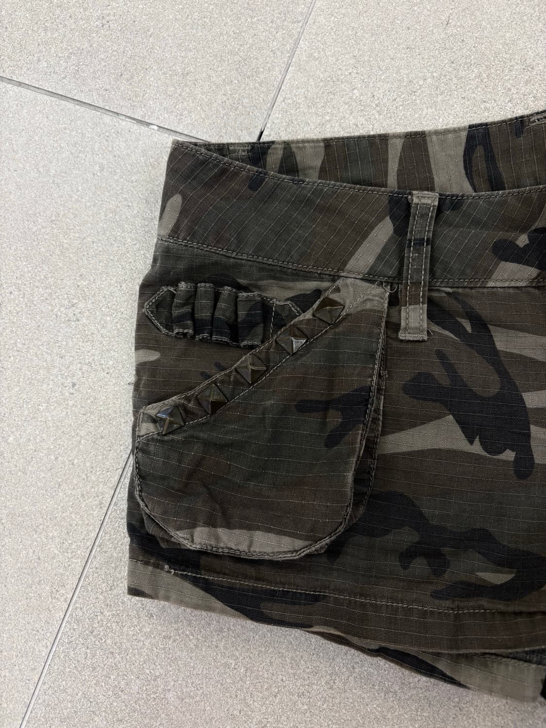 카모 스터드 쇼츠 상품이미지3