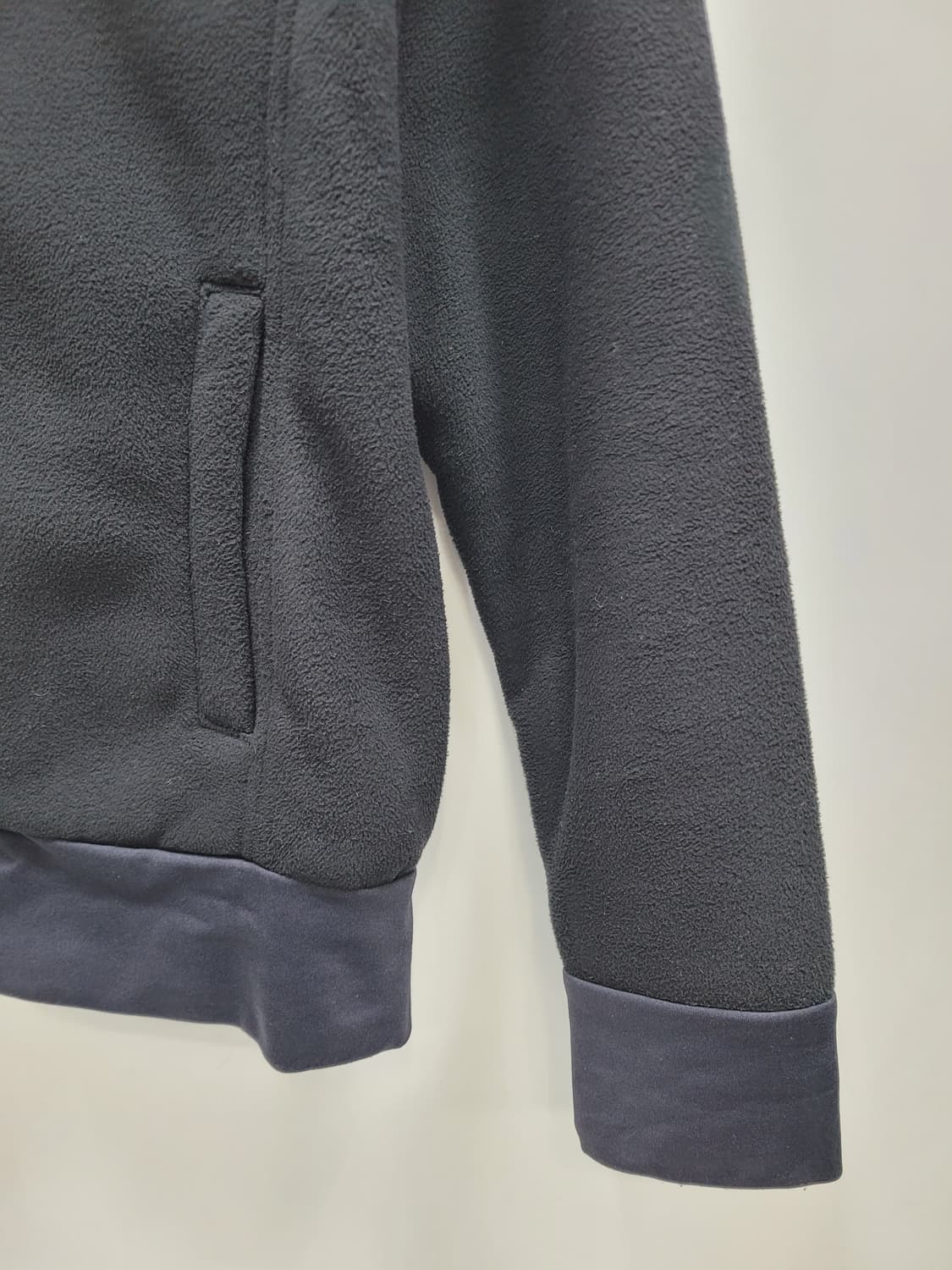 THE NORTH FACE 노스페이스 기모 집업 자켓 / 남 100 블랙 상품이미지4