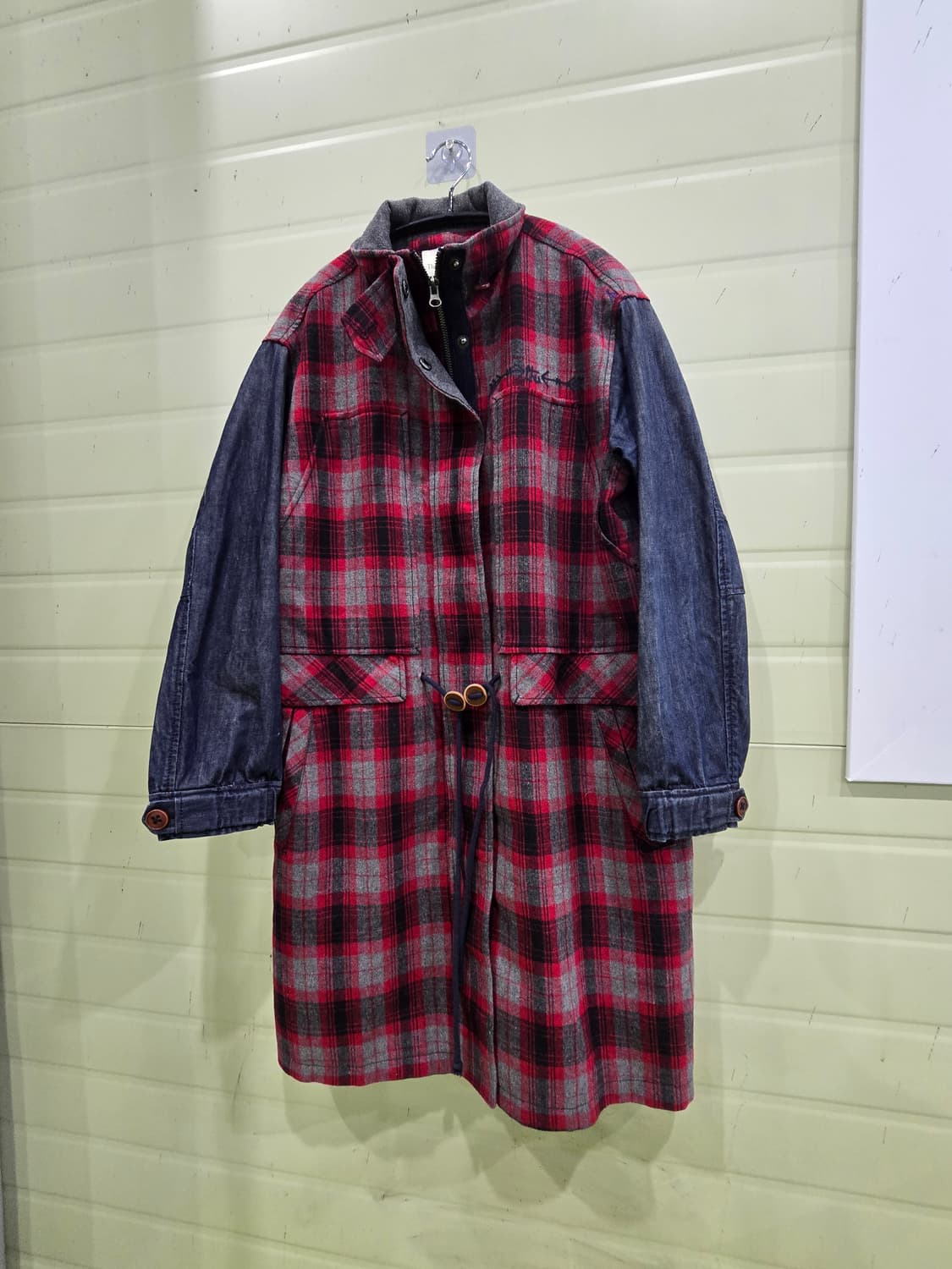 써스데이 아일랜드 체크 데님 롱 코트 S 상품이미지1