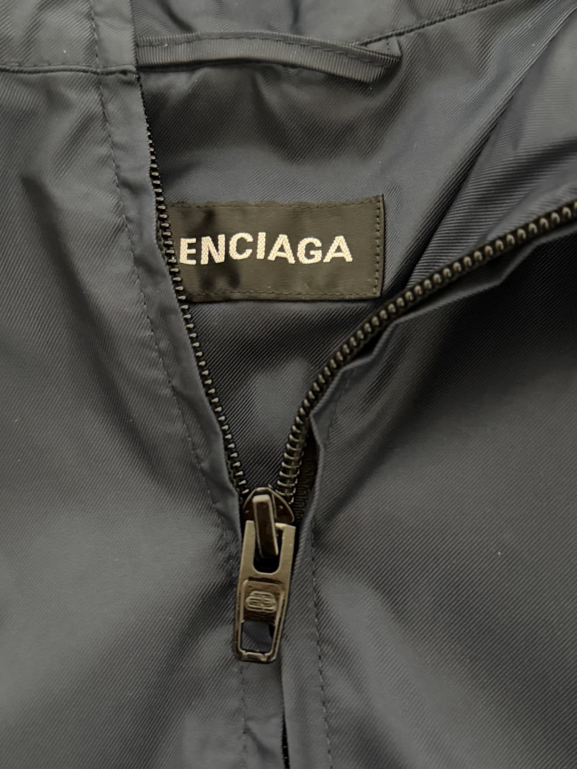 국내 택] 발렌시아가 트랙탑 바람막이 44 상품이미지4