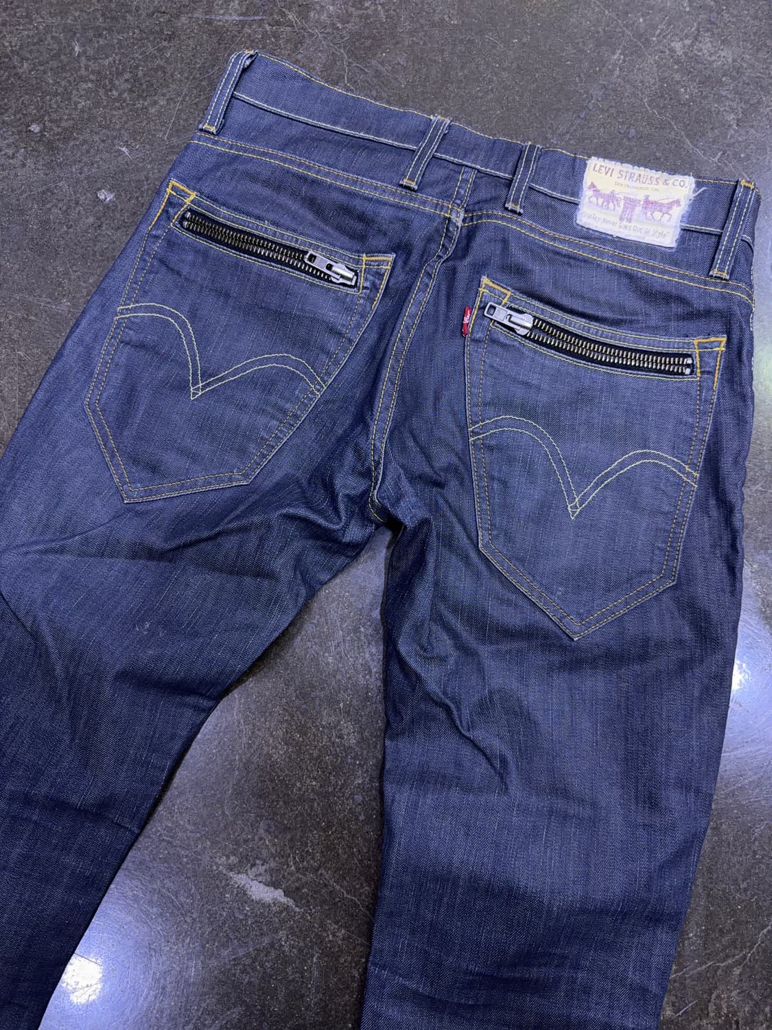 리바이스 513 슬림 스키니 레그 지퍼 디테일 데님팬츠 32 상품이미지7