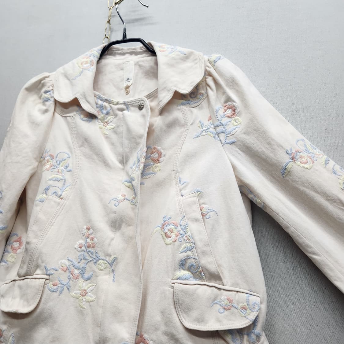 오즈세컨 플라워 자수 프릴 자켓 1(S) 상품이미지3