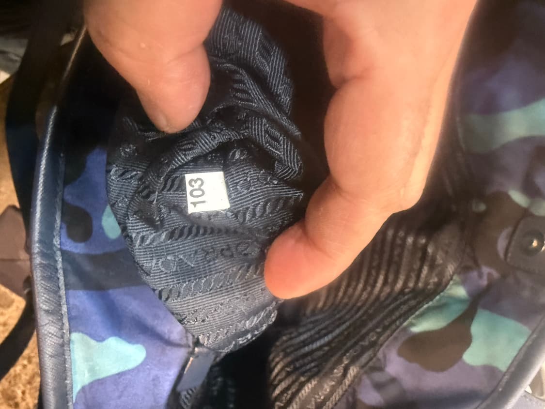 정품 프라다 카무플라쥬 패턴 테수토 나일론 쇼퍼백 팝니다 상품이미지9