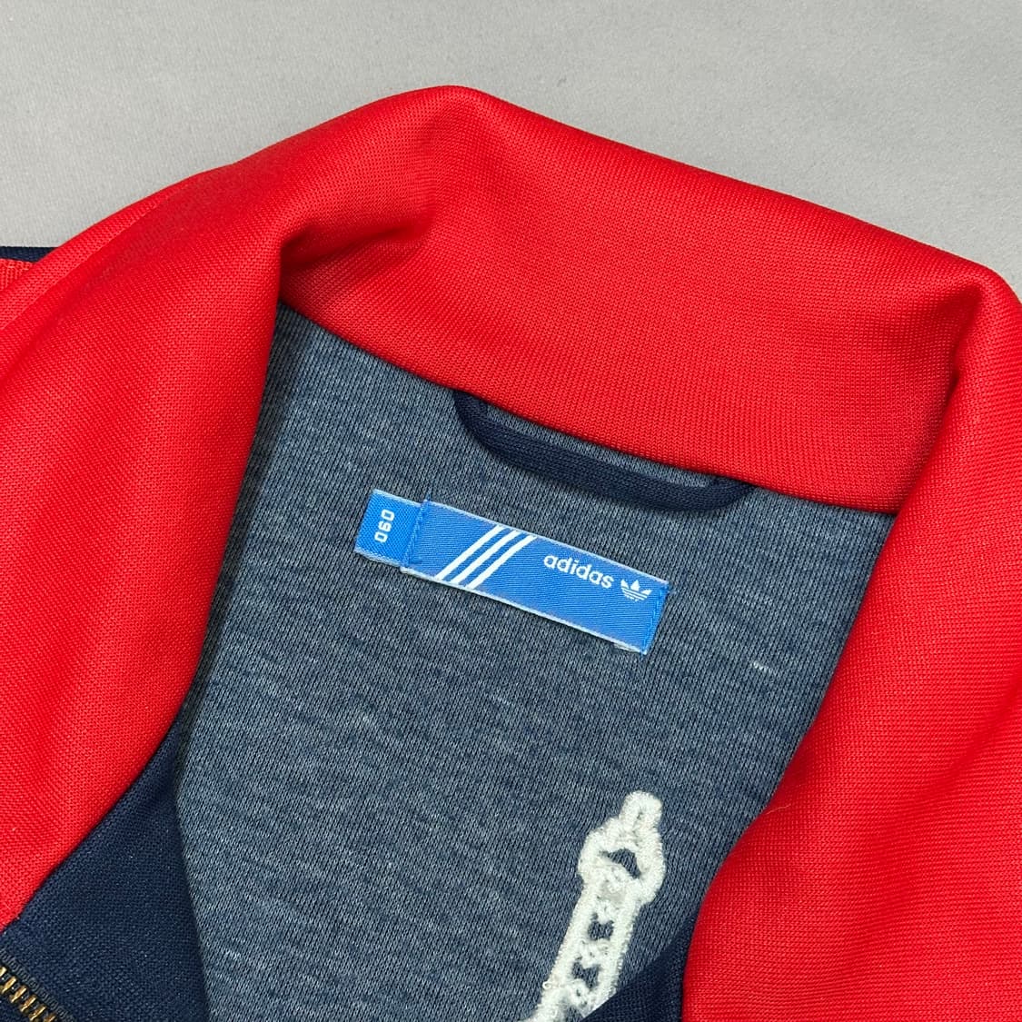 아디다스 파리 에펠탑 빈티지 져지 우먼90 상품이미지7