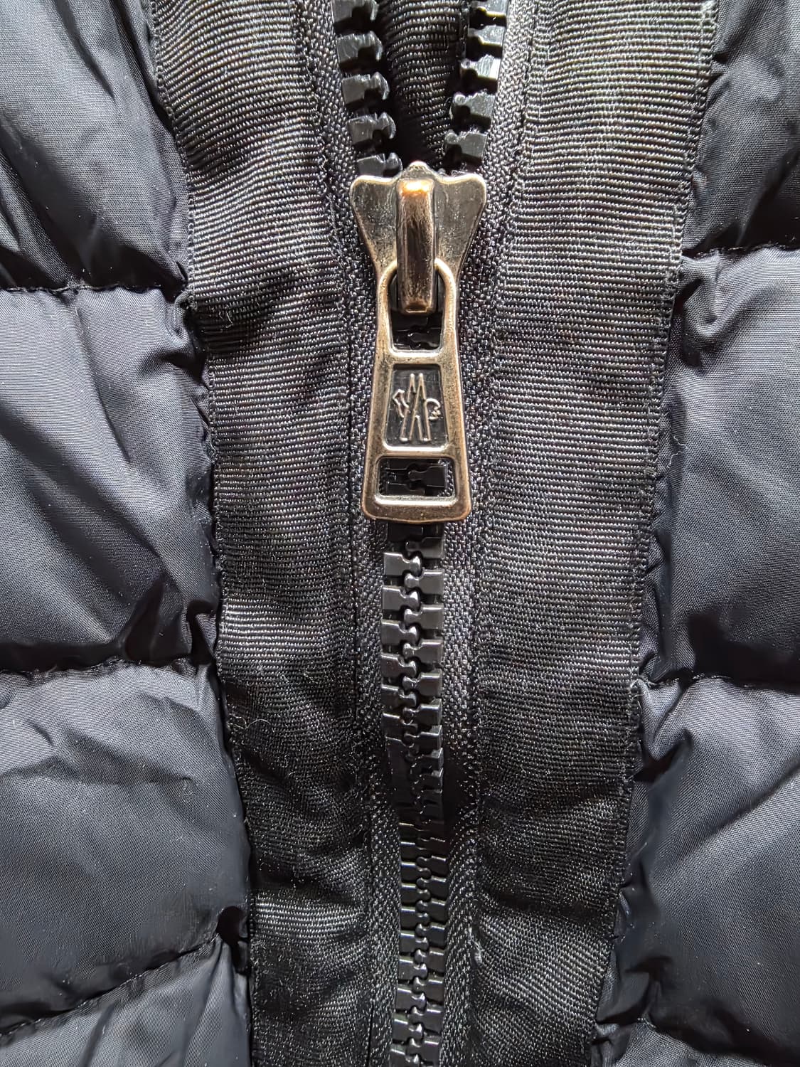 MONCLER Knit Down Hybrid Zip Jacket 상품이미지4