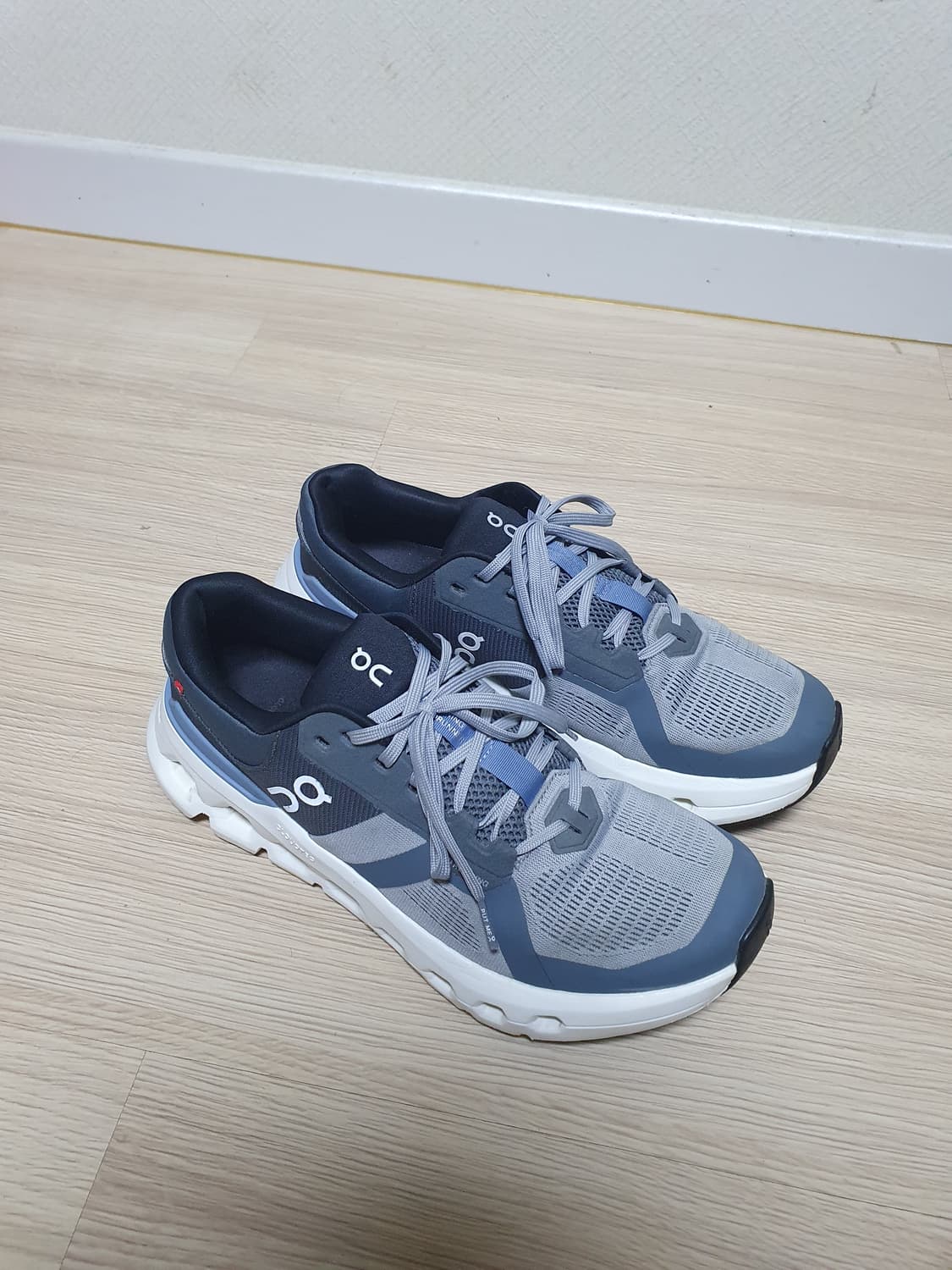 온러닝 클라우드러너2 운동화 275 상품이미지2