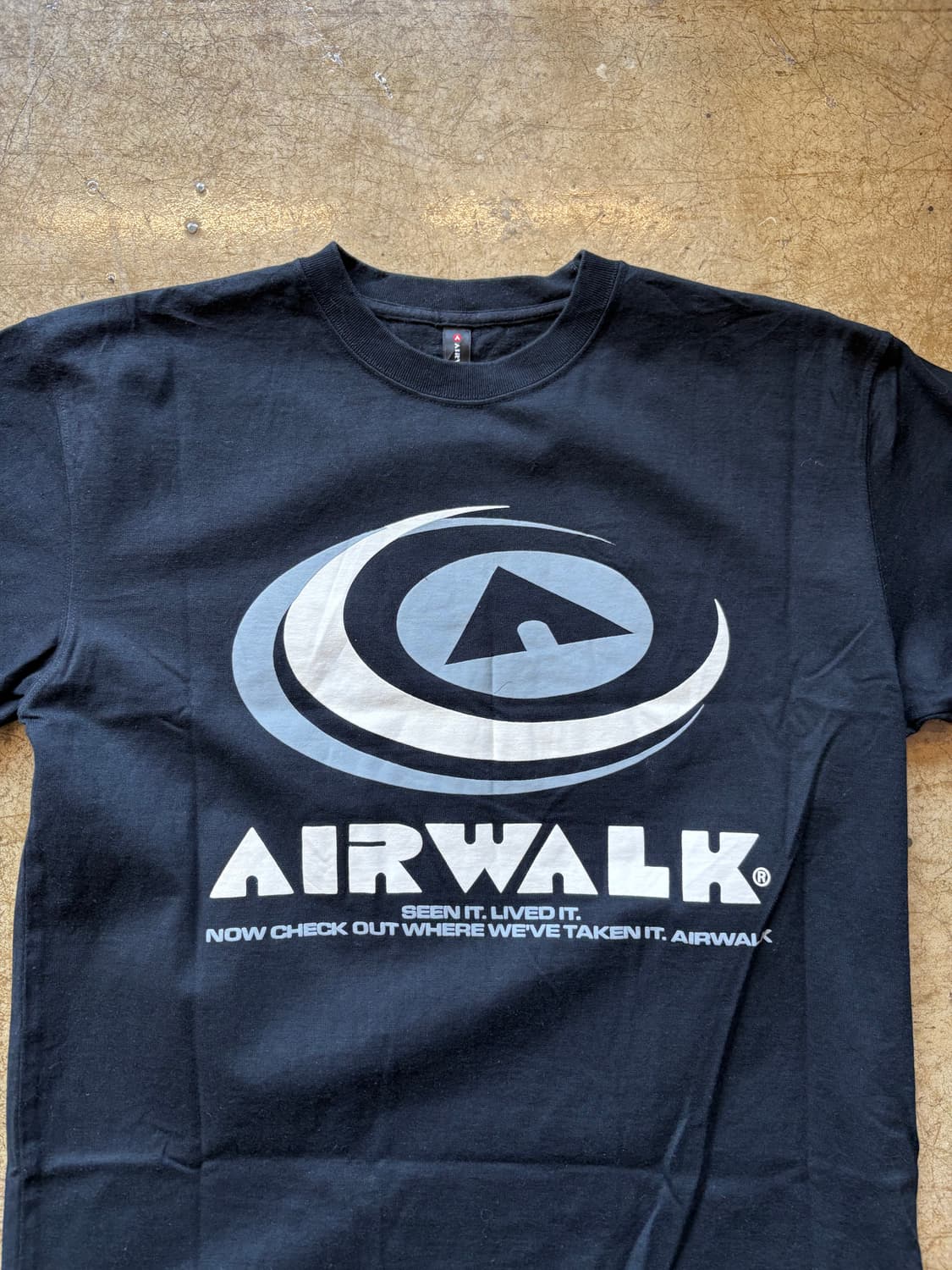 AIRWALK 빅프린팅 반팔 티셔츠 상품이미지3