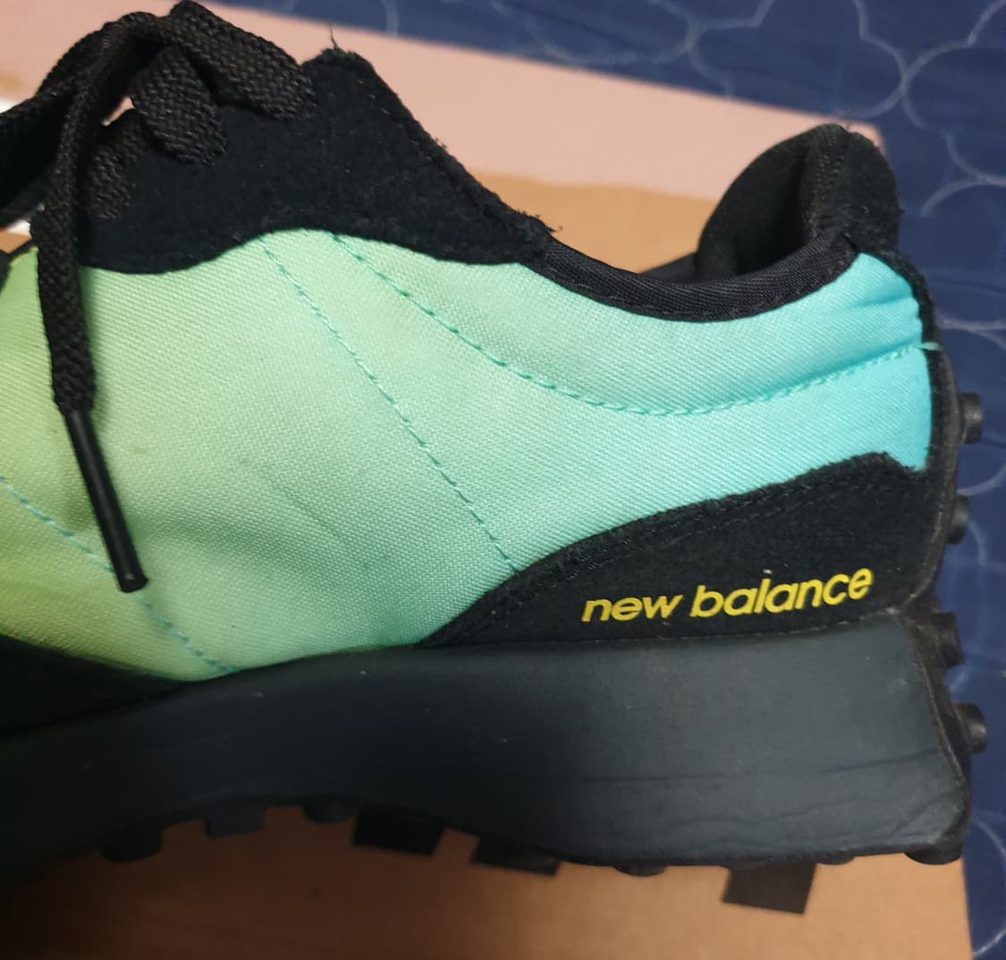 (해외판) 뉴발란스 327 썸머 제이드 그라데이션 스니커즈 블랙(235) 상품이미지4