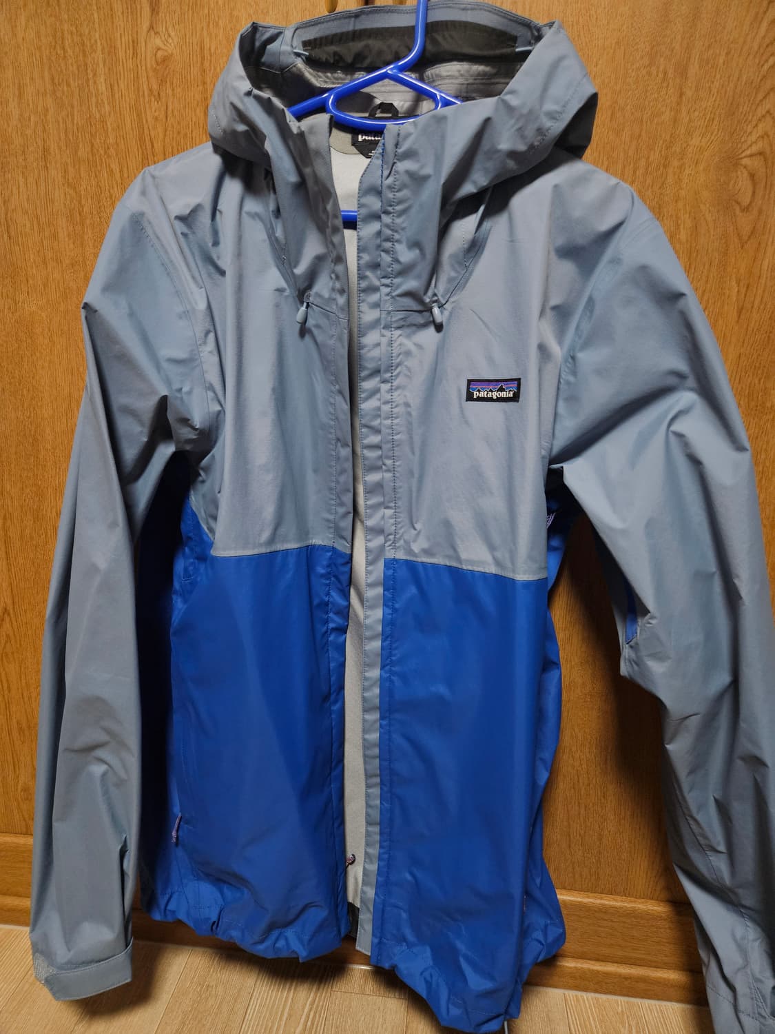 파타고니아 바람막이 블루/그레이 토렌쉘 자켓 상품이미지1
