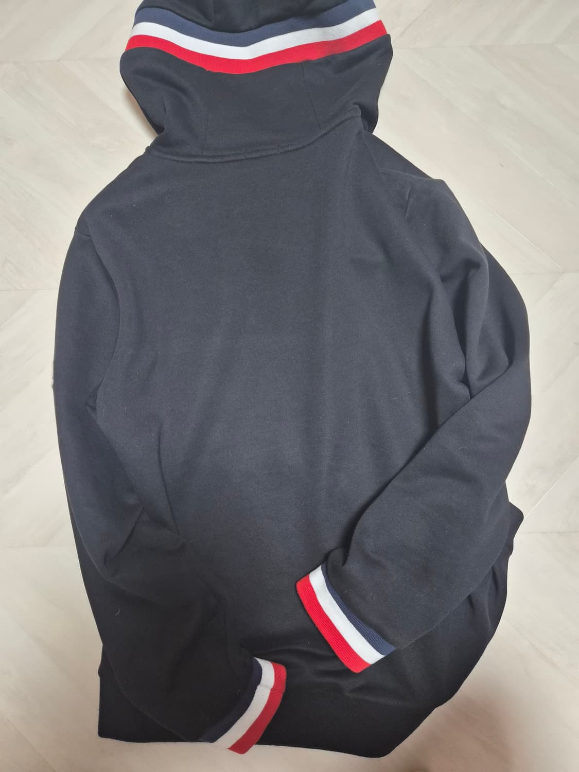 몽클레어 후드집업 상품이미지2