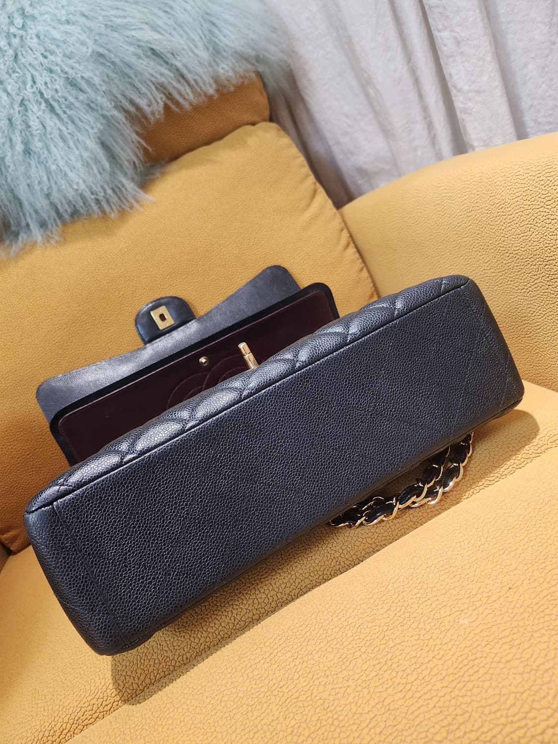 샤넬 클래식 캐비어 블랙 금장 라지 정품 상품이미지5