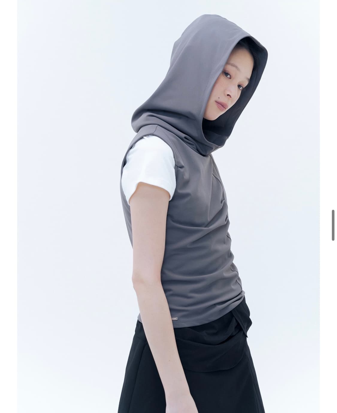 Cowl neck pintuck sleeveless  상품이미지2