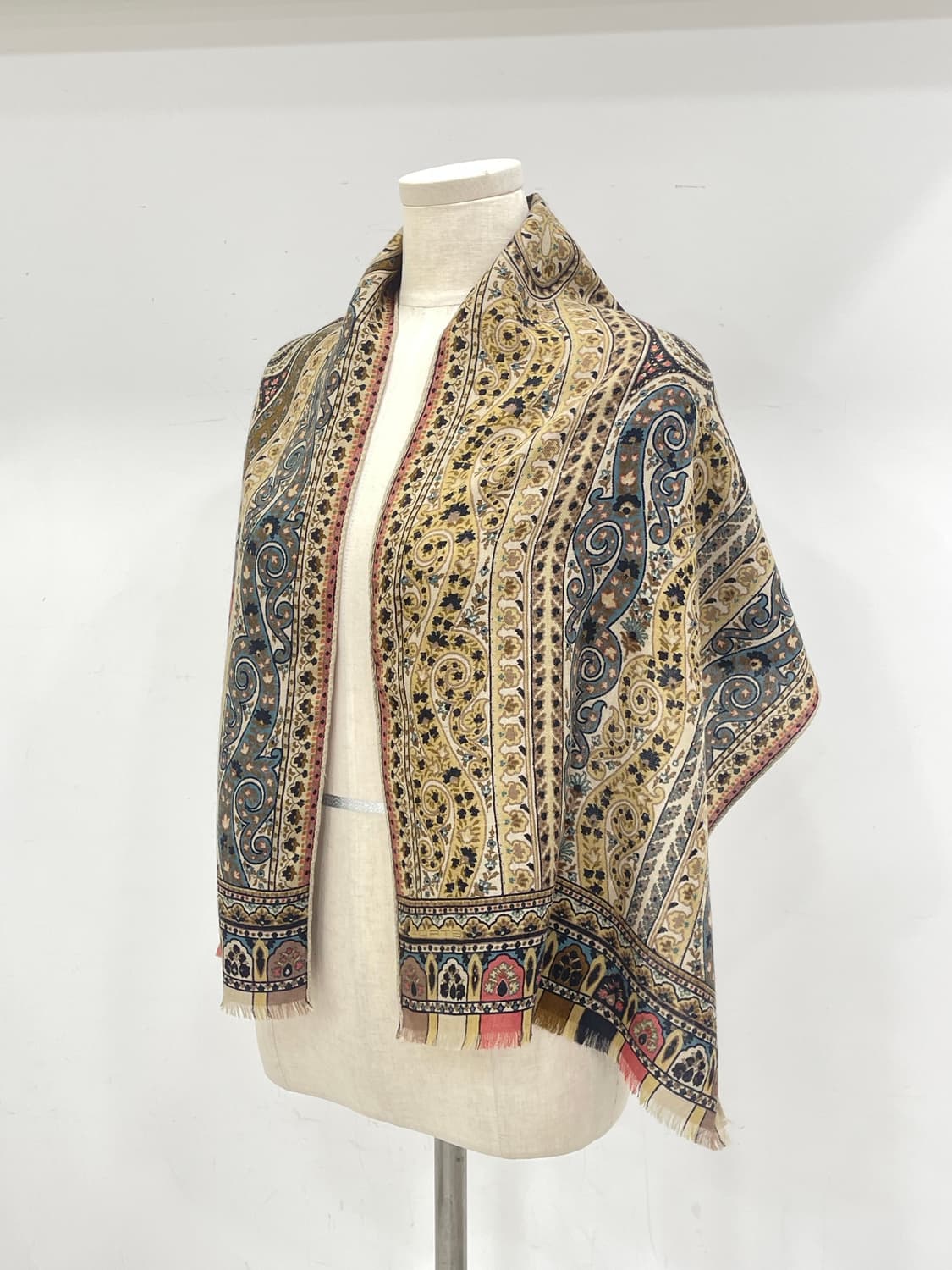 에트로 캐시미어 실크 머플러  상품이미지1