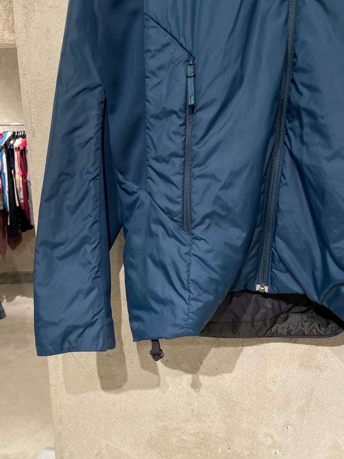 아크테릭스 블루 에이픽스 인슐레이트 나일론 후디 자켓 상품이미지4