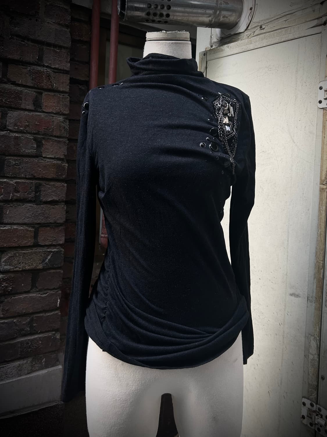 *rare design* 2000s 펑크 블랙 체인 롱슬리브  상품이미지5