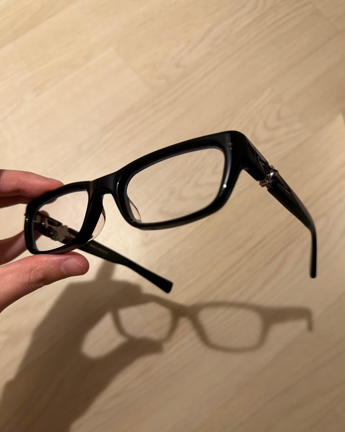 젠틀몬스터 칸트01 상품이미지1