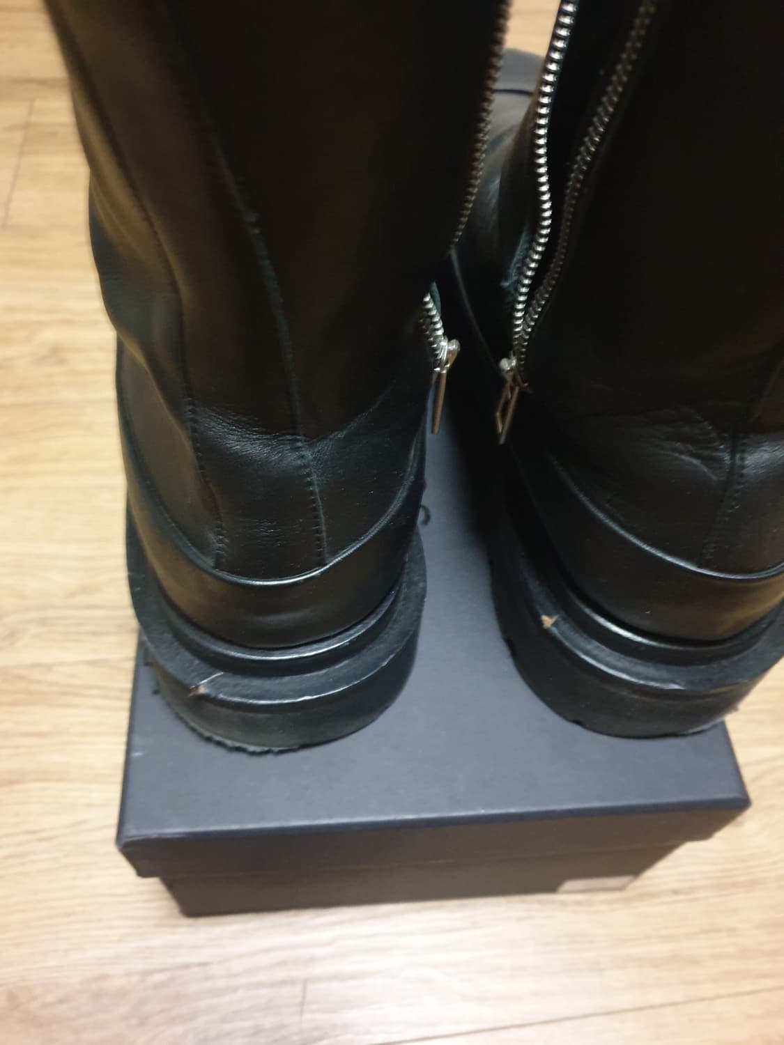 송지오 24fw 고무신 280사이즈 상품이미지4