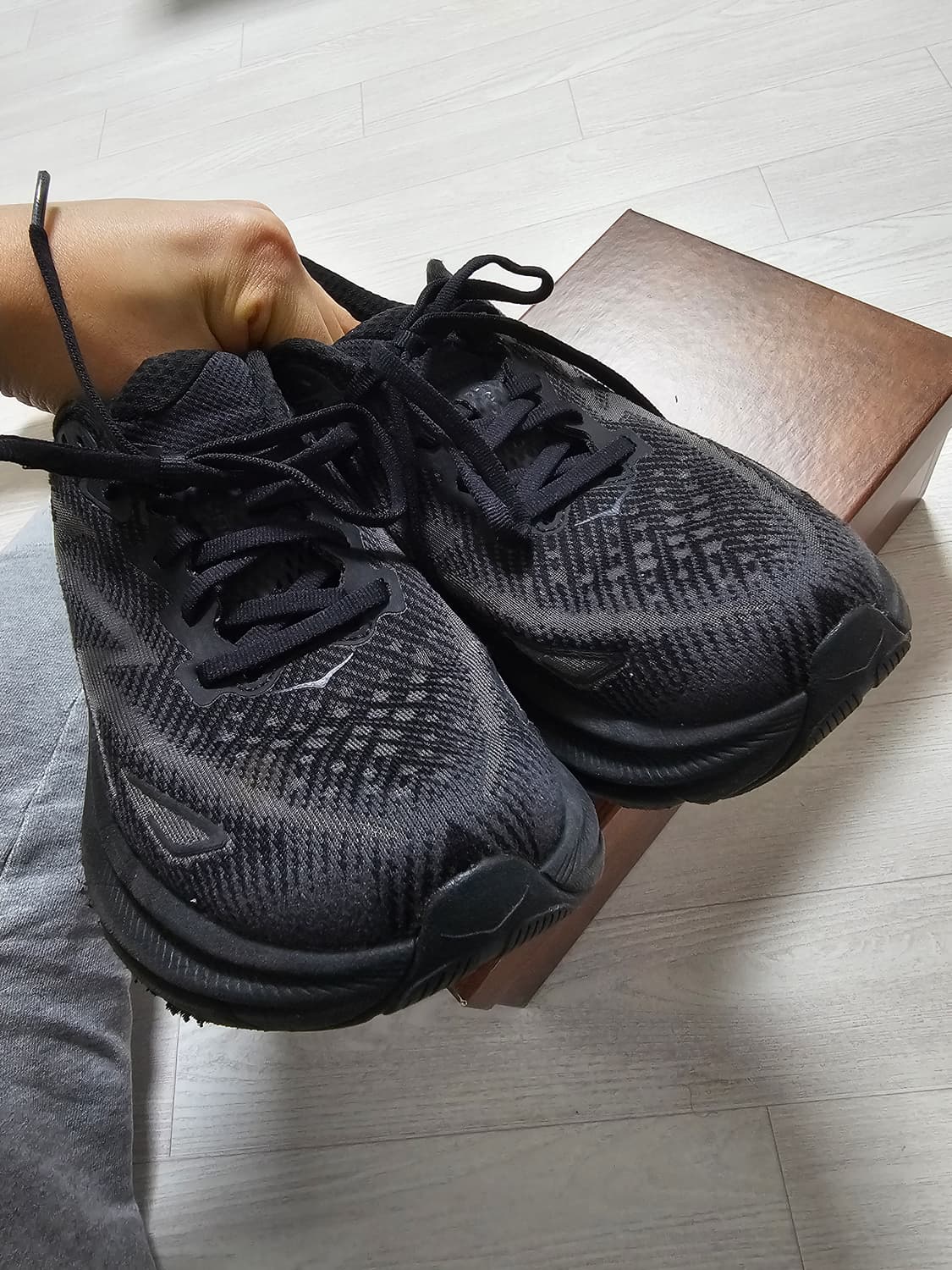 호카 클리프톤9 블랙 235 상품이미지6