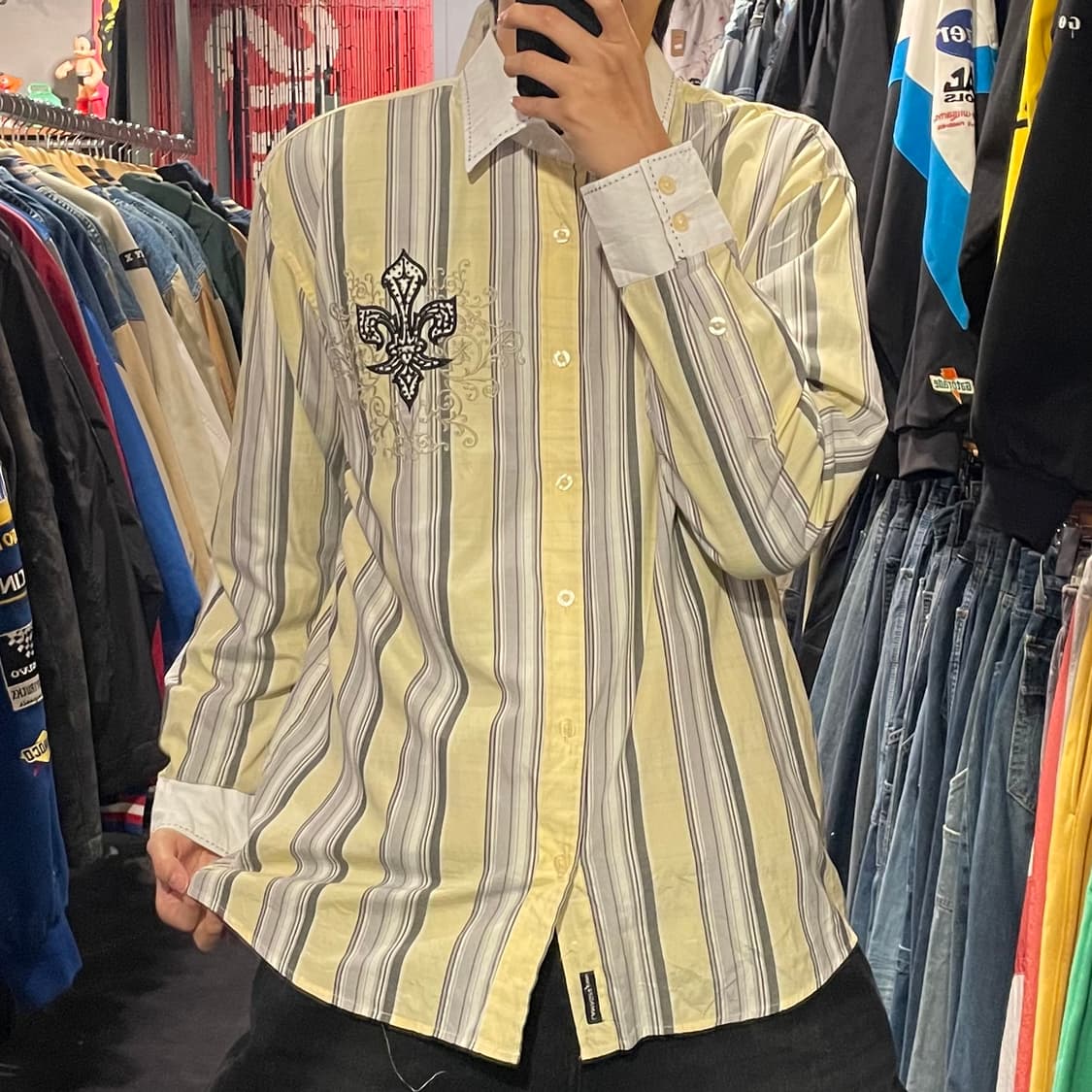 [IM] vintage 옐로우 스트라이프 블랙 자수 큐빅 셔츠 상품이미지2