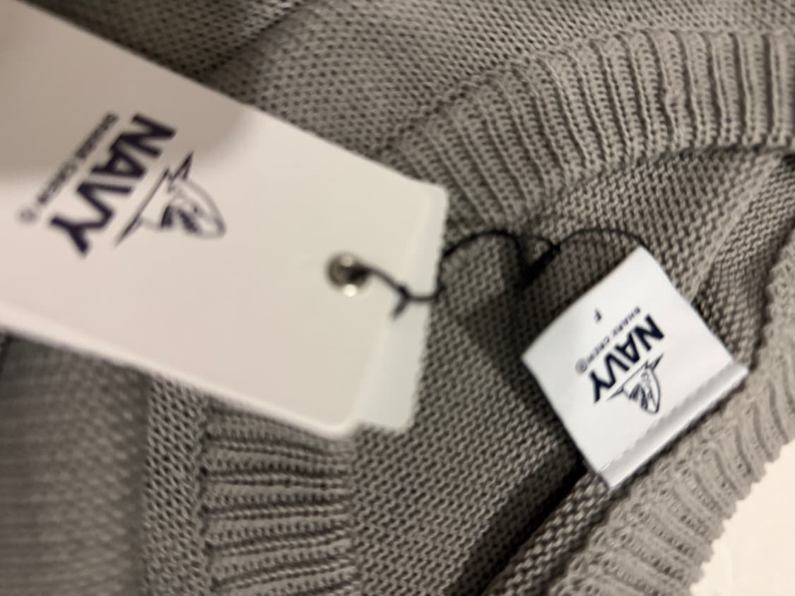 NAVY 디스트로이드 니트  상품이미지3