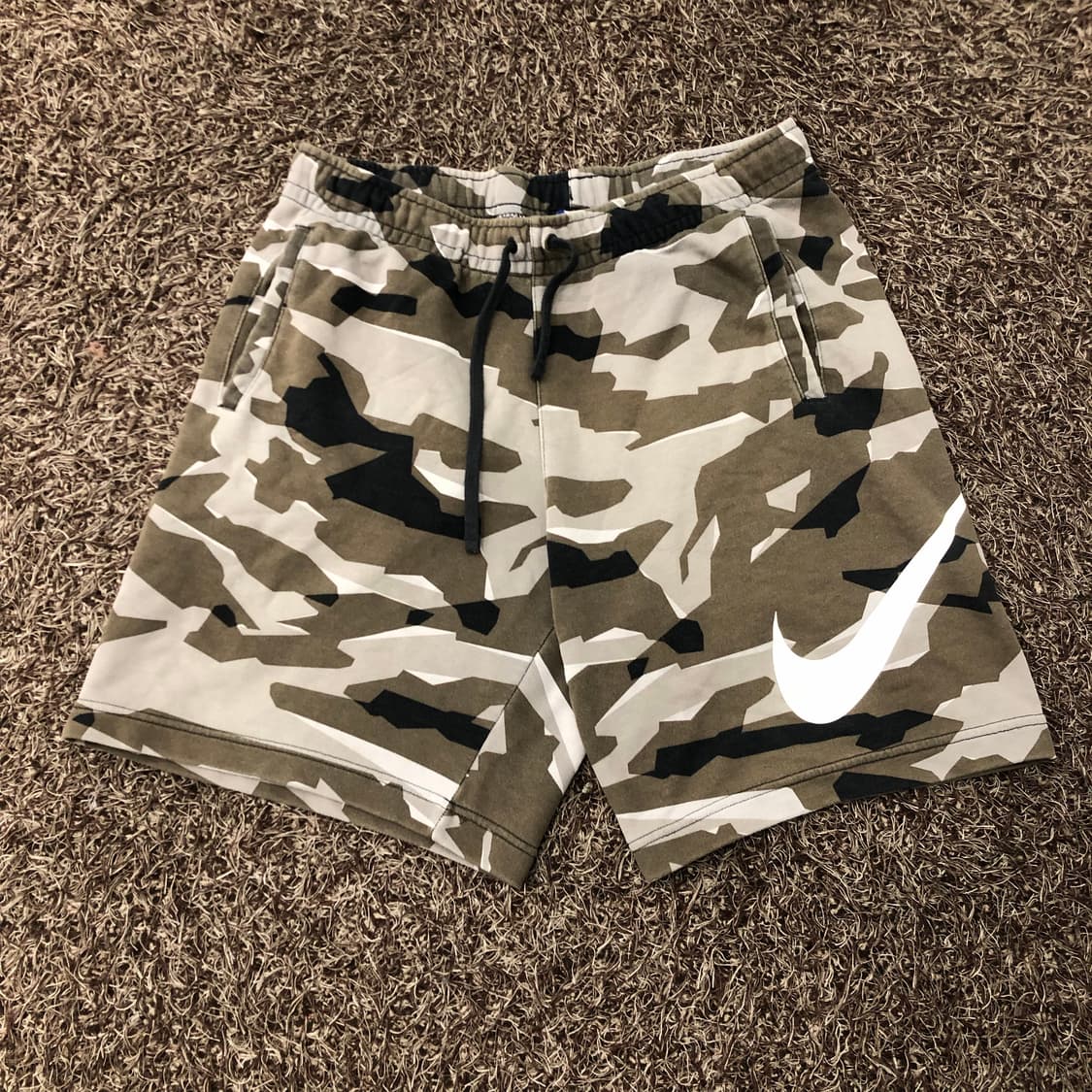 XL 나이키 빅스우시 카모 반바지 상품이미지1