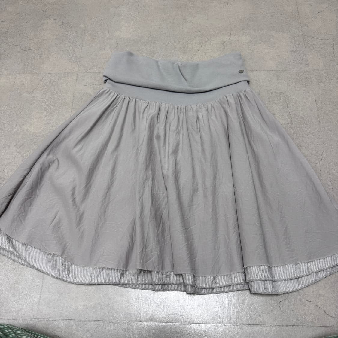 코이세이오 더블 셔링 스커트 그레이 2 사이즈 상품이미지2