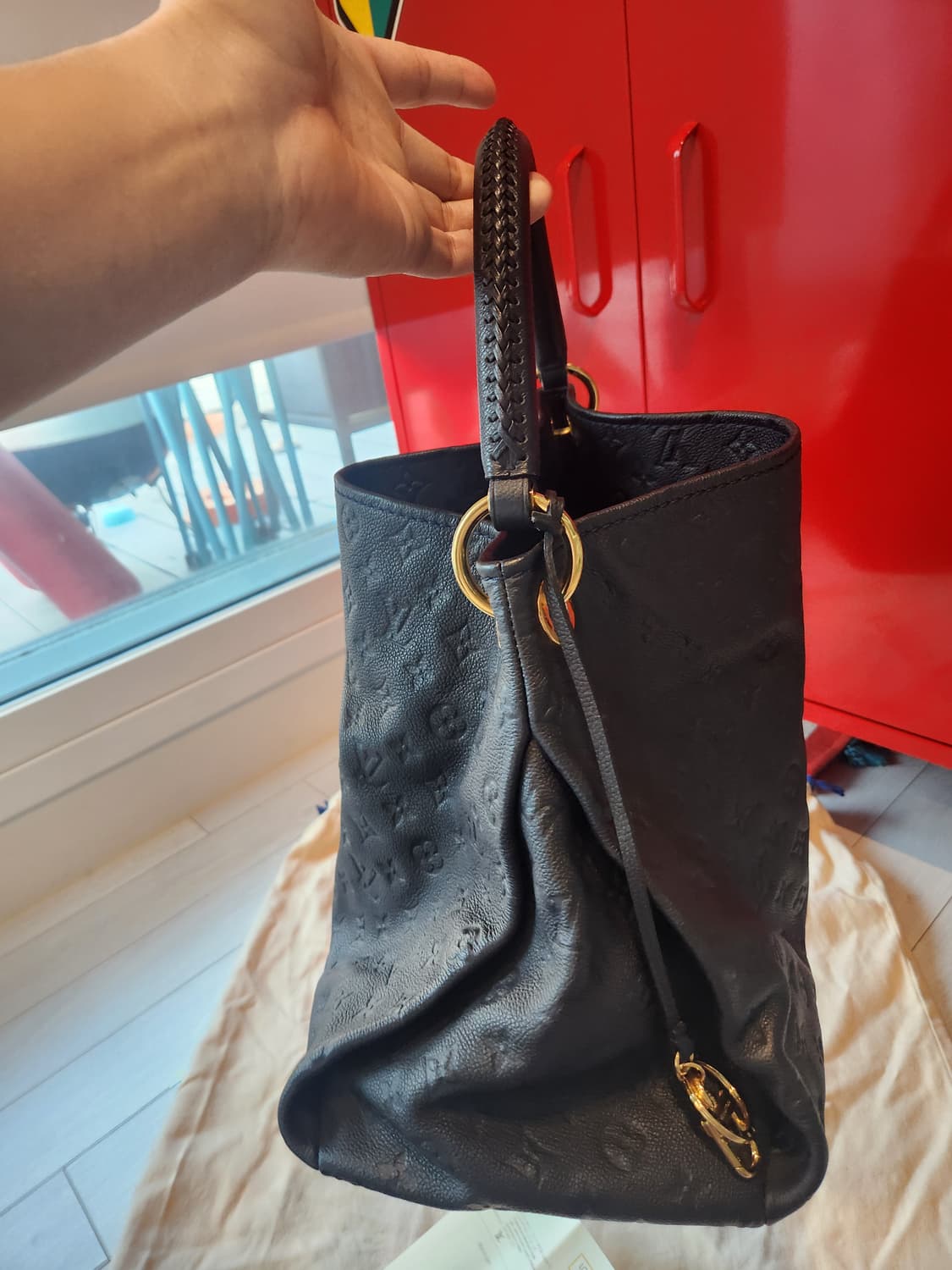 루이비통 앗치백 mm 상품이미지2