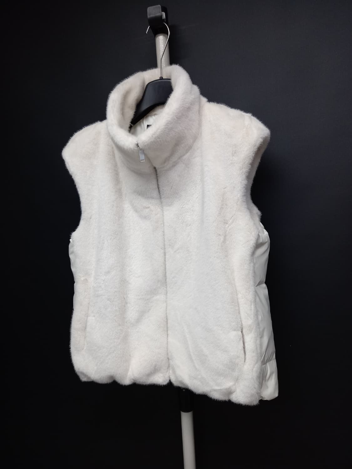 새 루나코어스 밍크패딩 베스트 66 상품이미지3