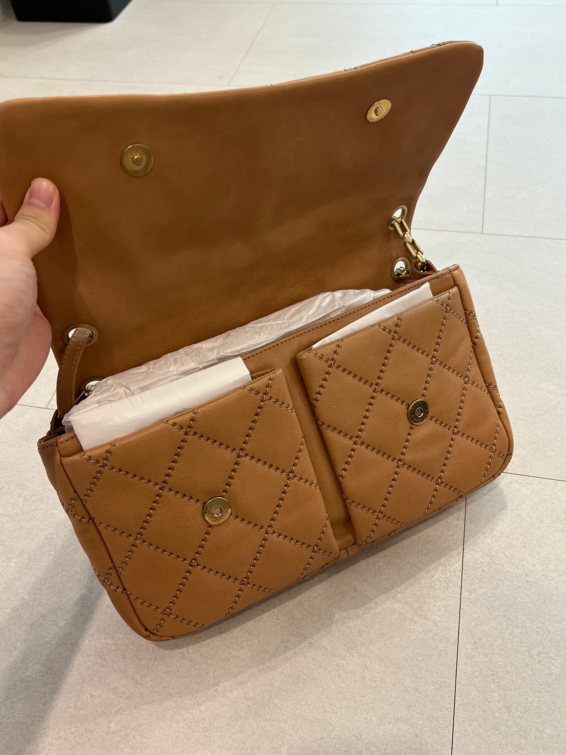 샤넬 숄더백 베이지 라지 상품이미지5