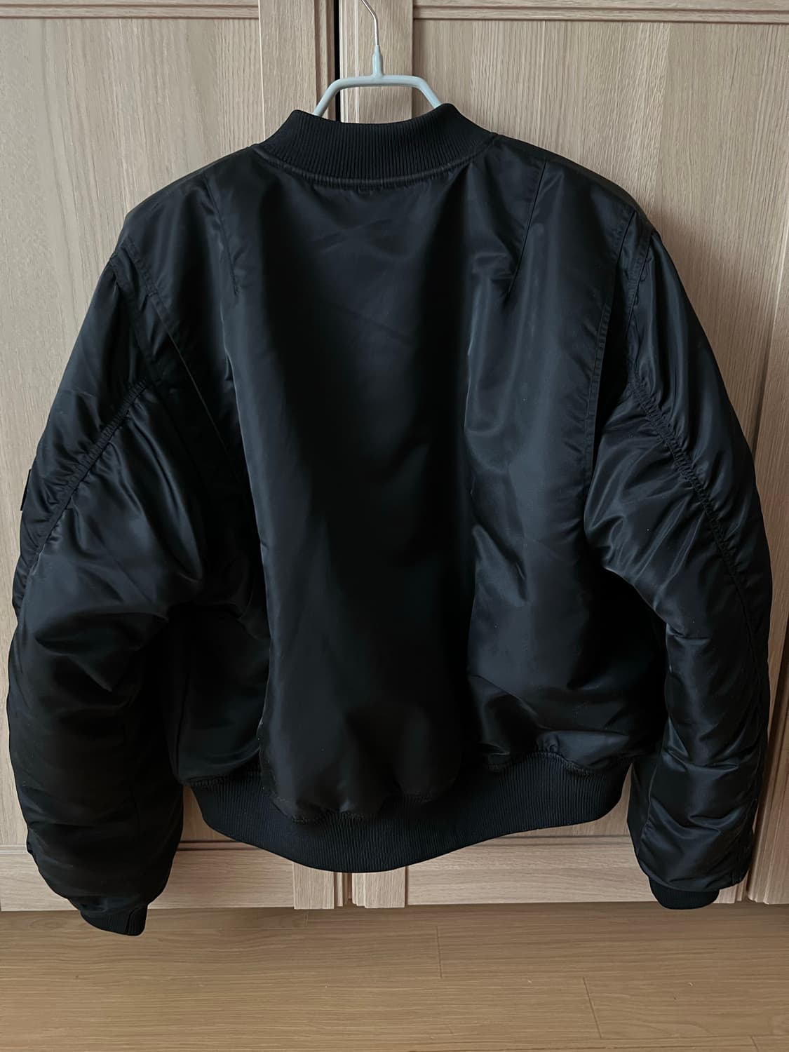 고샤 루브친스키 봄버 자켓 상품이미지3