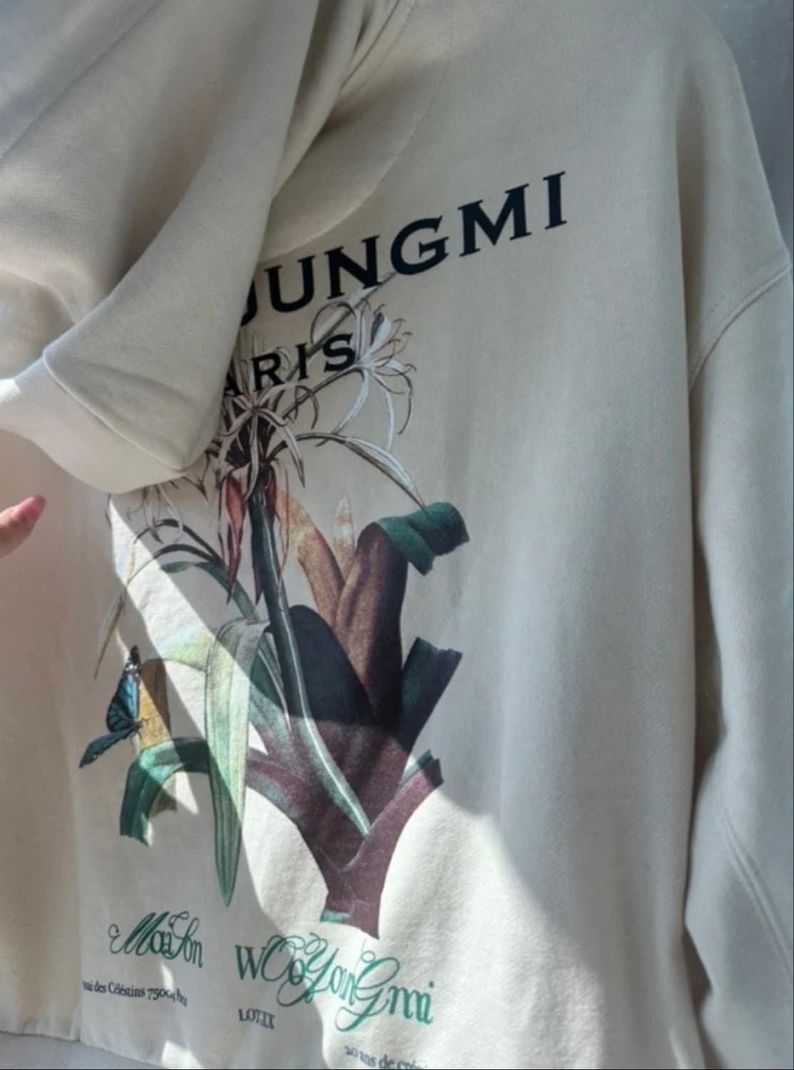 우영미 백로고 후드 아이보리 23ss 상품이미지1