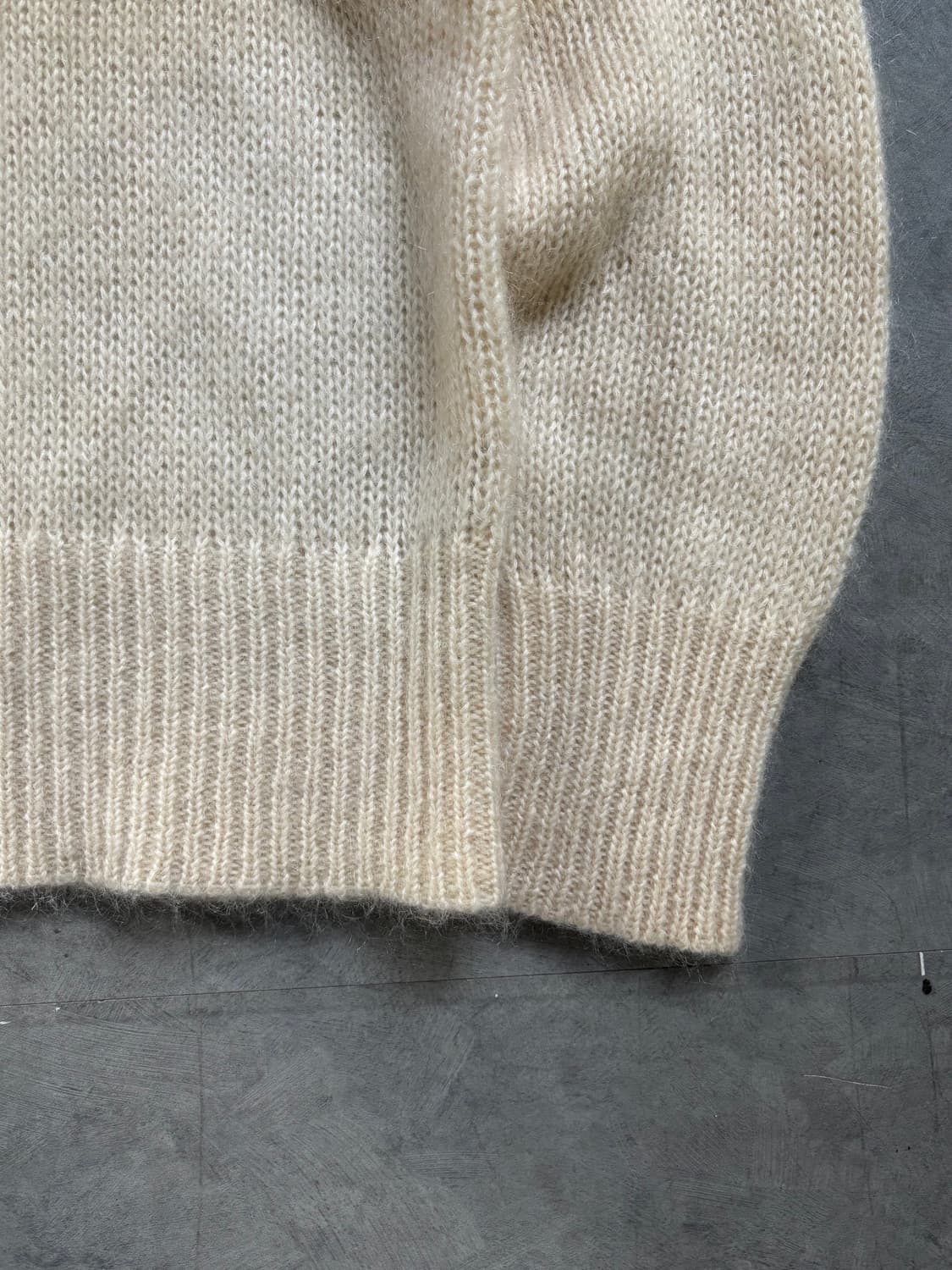 Burberry 버버리 런던 빅로고 모헤어 니트 상품이미지3