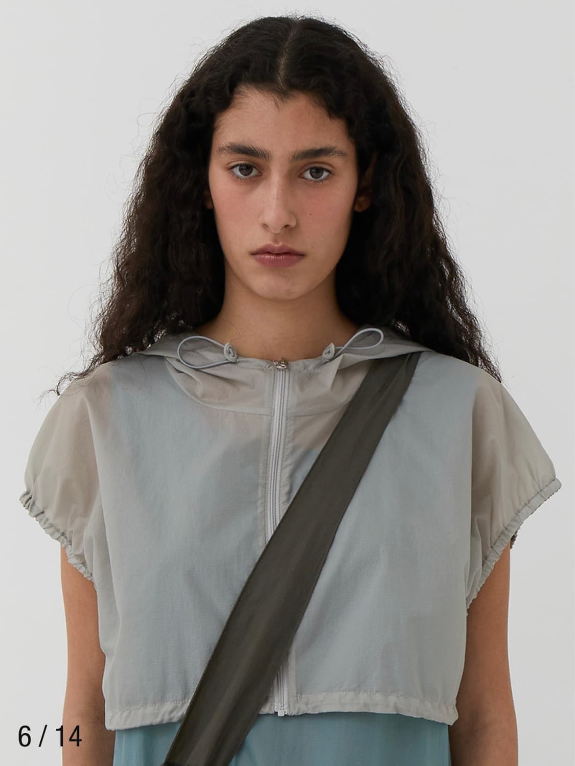 아모멘토 스트링 후디드 탑 상품이미지4