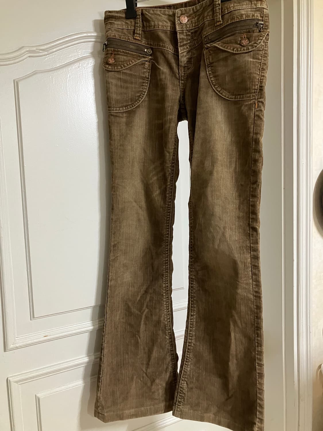 로우라이즈 부츠컷 팬츠 상품이미지1