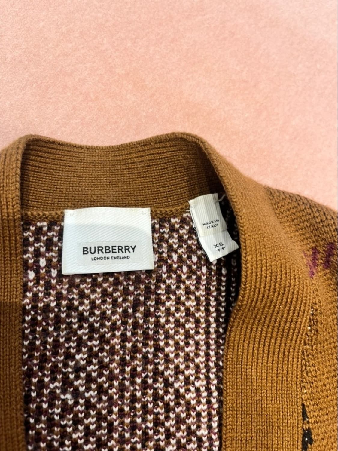 버버리 크롭 체크 브라운 가디건 XS 상품이미지5