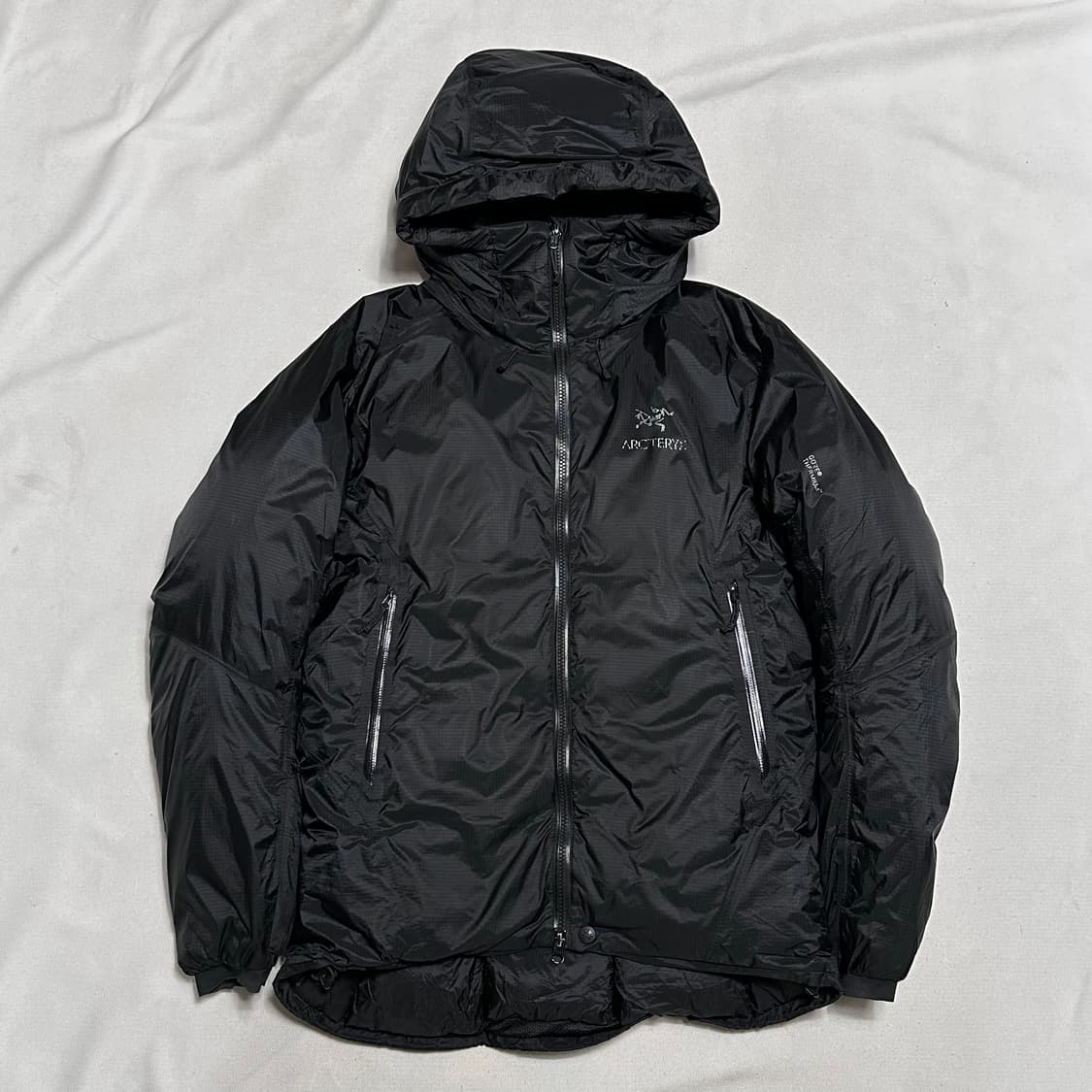 XS 아크테릭스 파이어비 고어텍스 블랙 패딩 상품이미지2