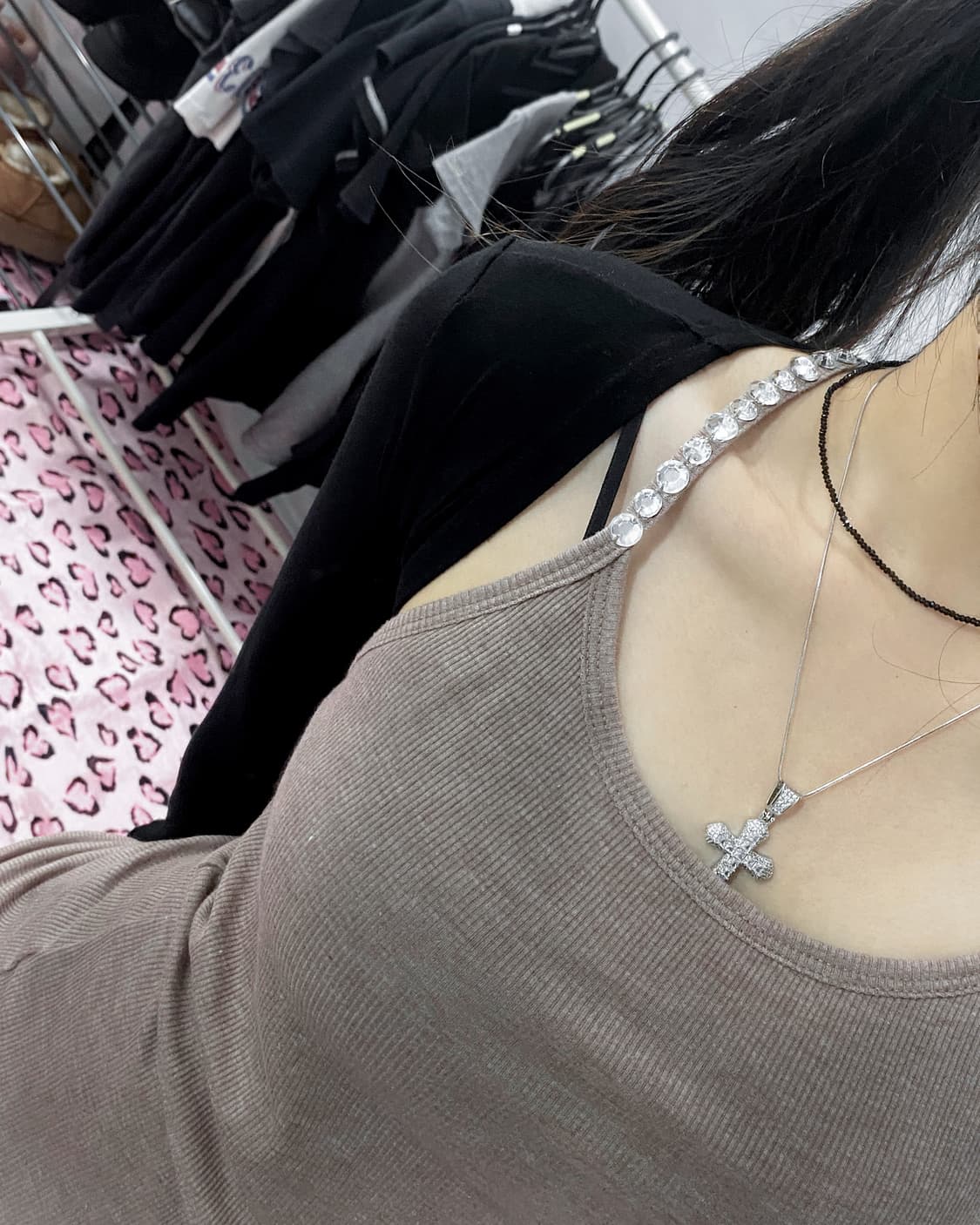 오네갸루 큐빅 홀터넥 슬리브리스 나시 상품이미지3