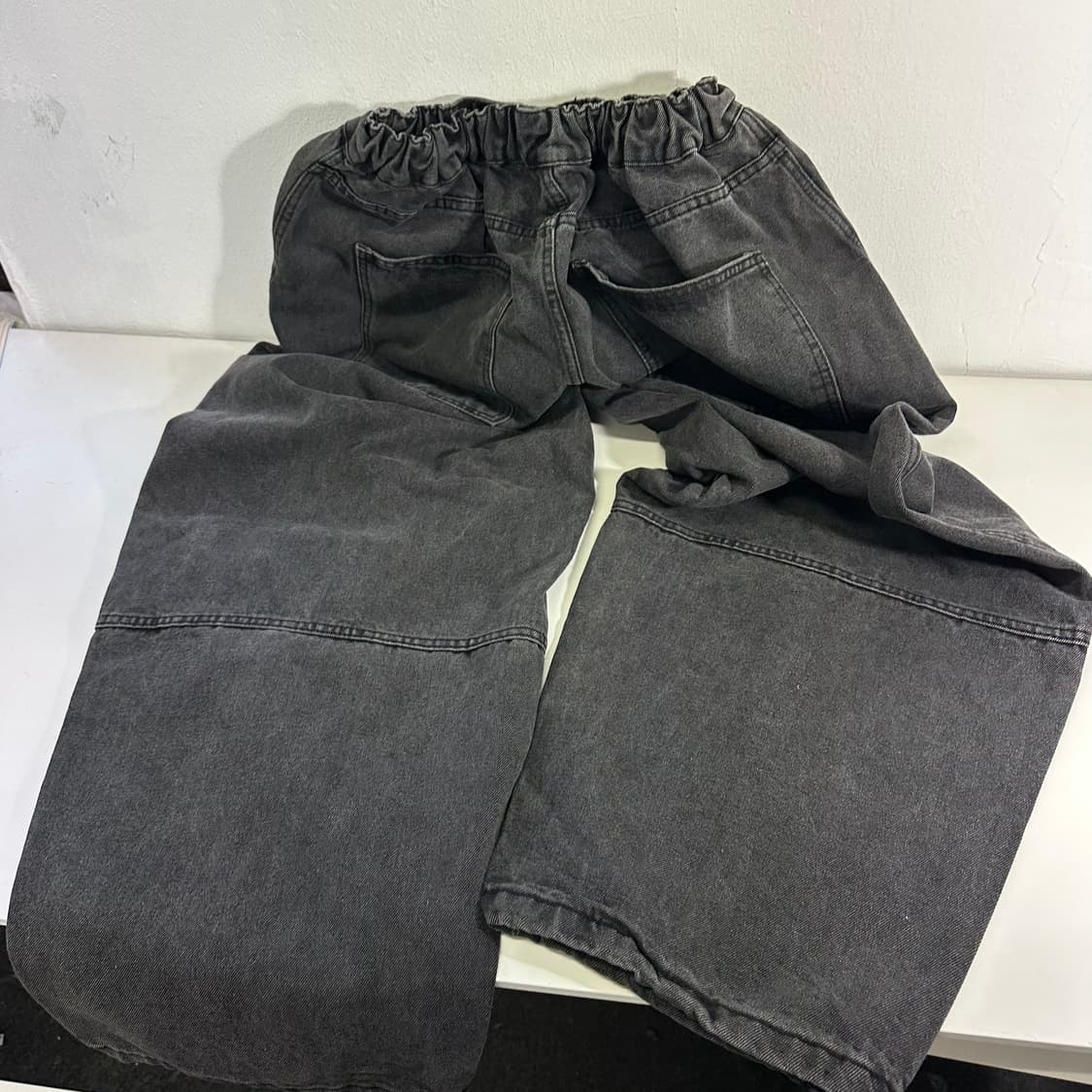 M-L 플레이스스튜디오 워시드블랙 와이드핏 밴딩데님팬츠 상품이미지6