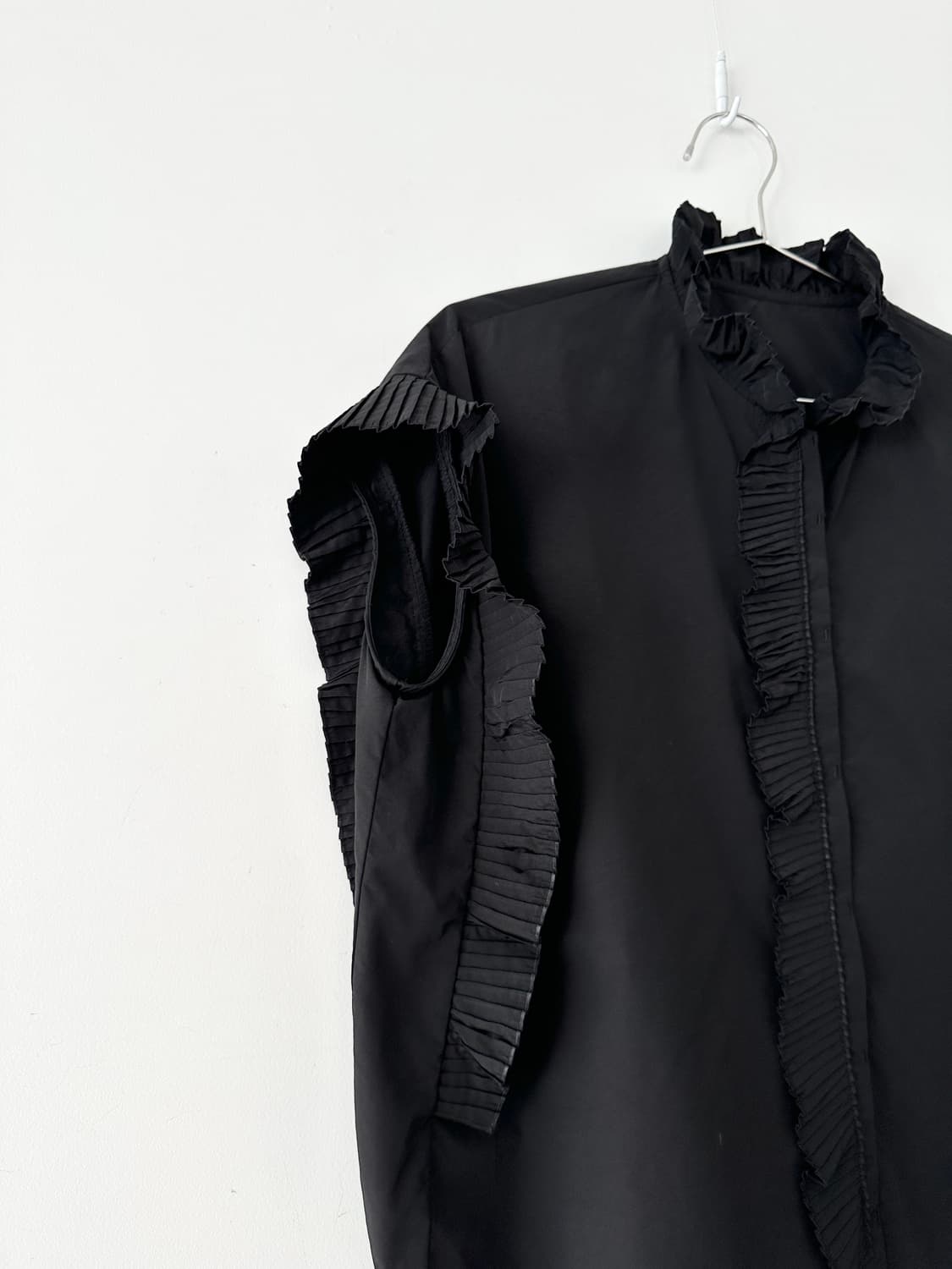 Conduct swan blouse / black 상품이미지3