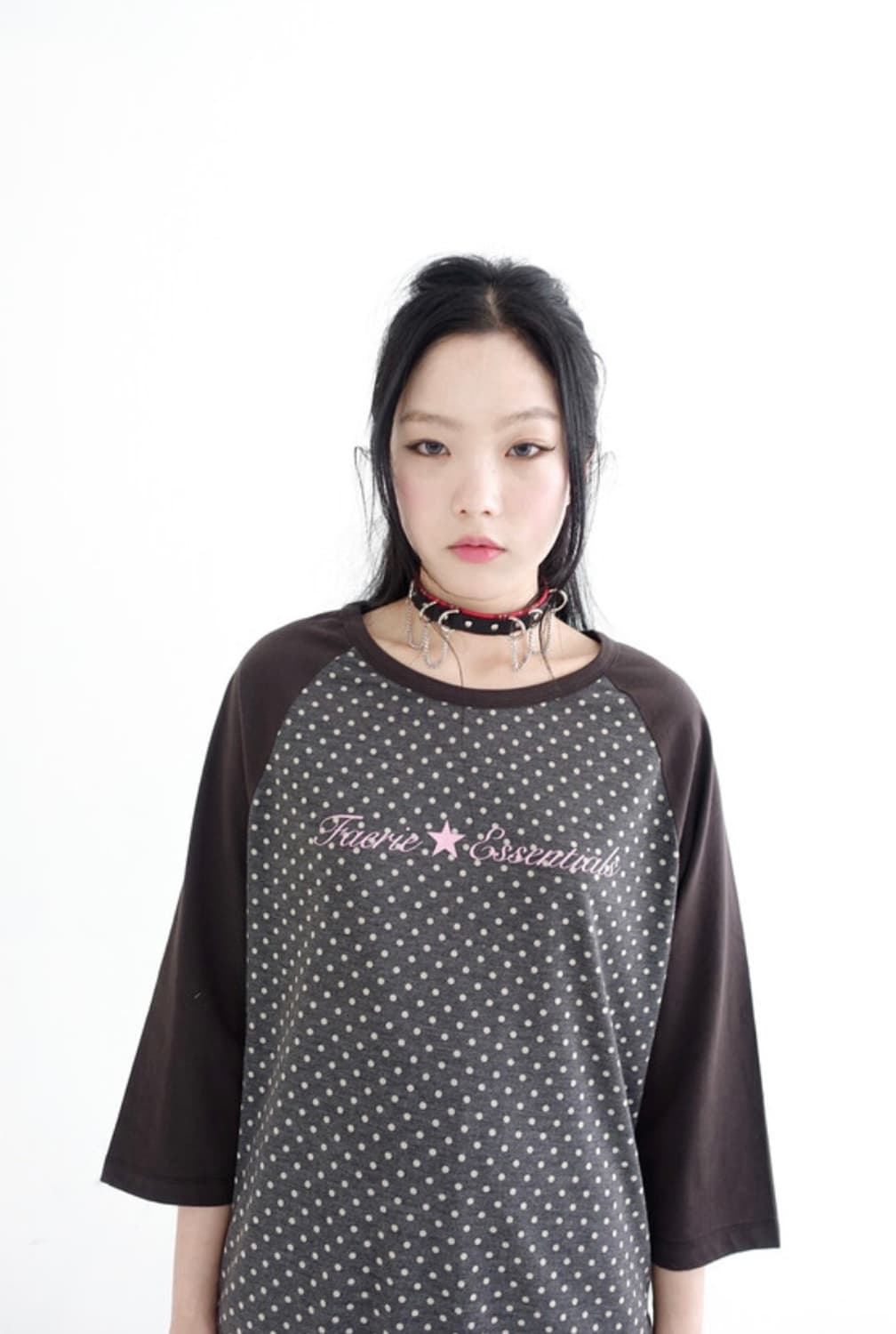 [F.E.E.S] dot raglan sleeve top (charcoa 상품이미지1