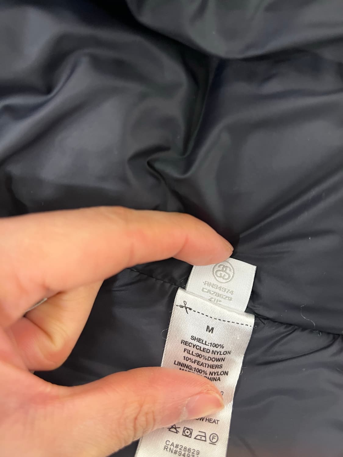 [M] 스투시 리사이클 나일론 다운 퍼퍼 빈티지 블랙 상품이미지5