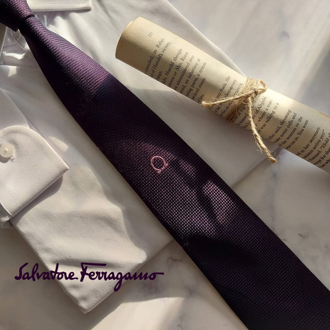 페라가모 실크 퍼플 자수 로고 넥타이 8.3cm A+등급 K1504
 상품이미지1