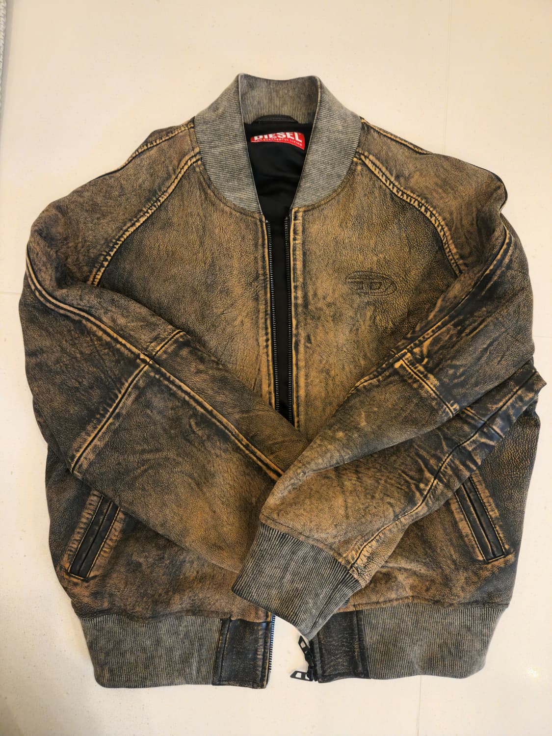 디젤 L-콥-펨 밤버 자켓 인 디스트레스드 레더 브라운 상품이미지1