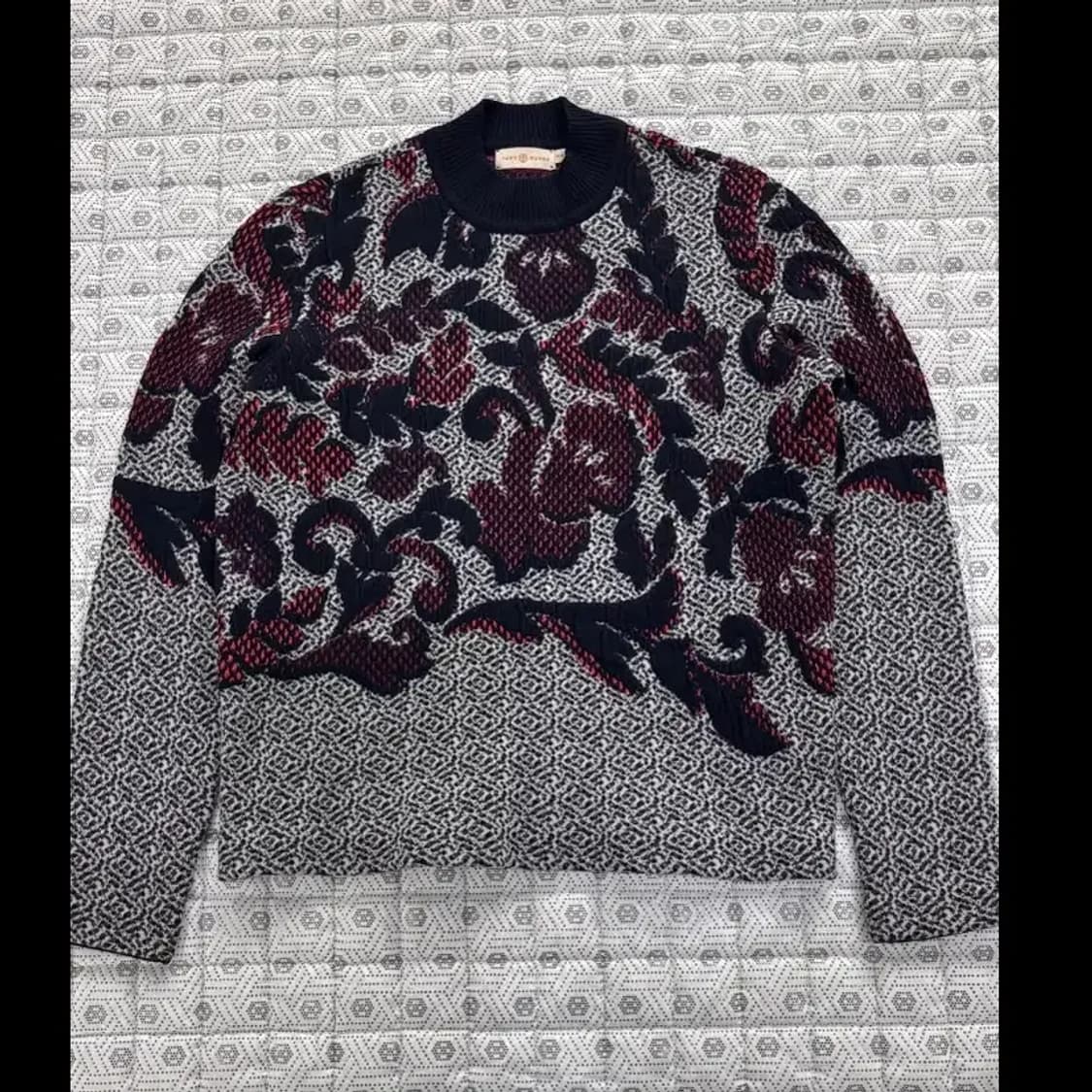 토리버치 플라워 패턴 스웨터 ~55 상품이미지7